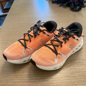On Cloud Running Cloudsurfer 2 sneakers in Tangerine/Ivory Size 11 Mens